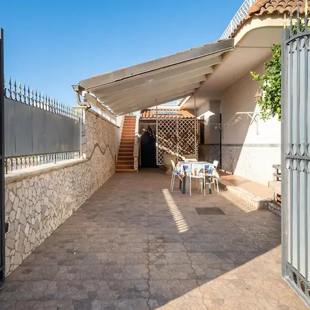 Ferienhaus Loft Quiete - Terrazza, Comfort E Silenzio Vicino Porto Cesareo